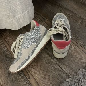 Steve Madden Glitter tennis shoe sneaker